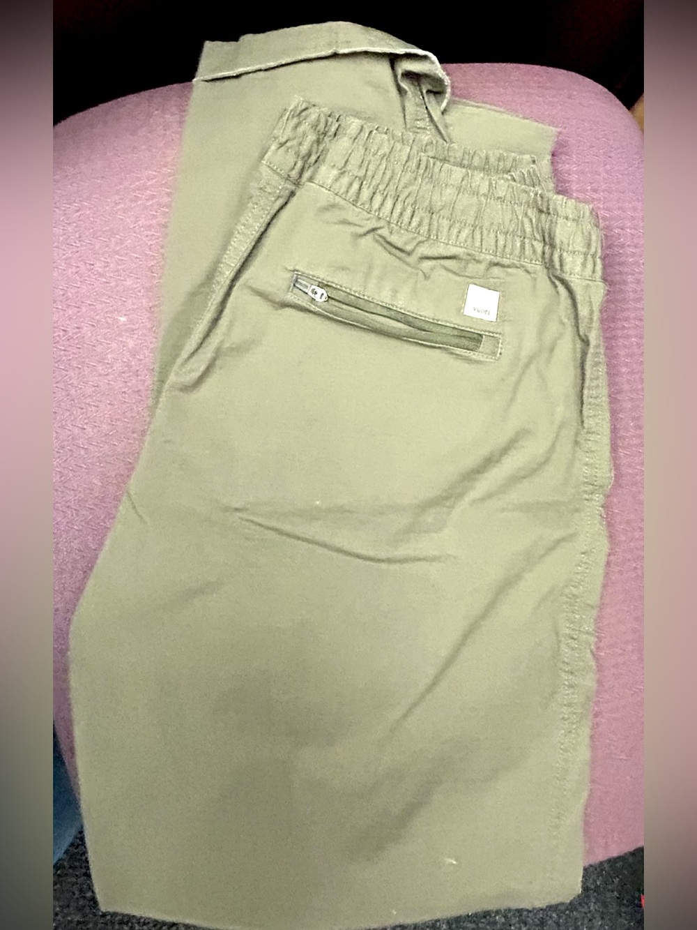 Vuori Olive Drawstring Track Pants